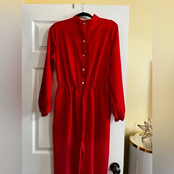 Elegant Red Button-Up Jumpsuit New w/o Tags - Picture 6 of 9